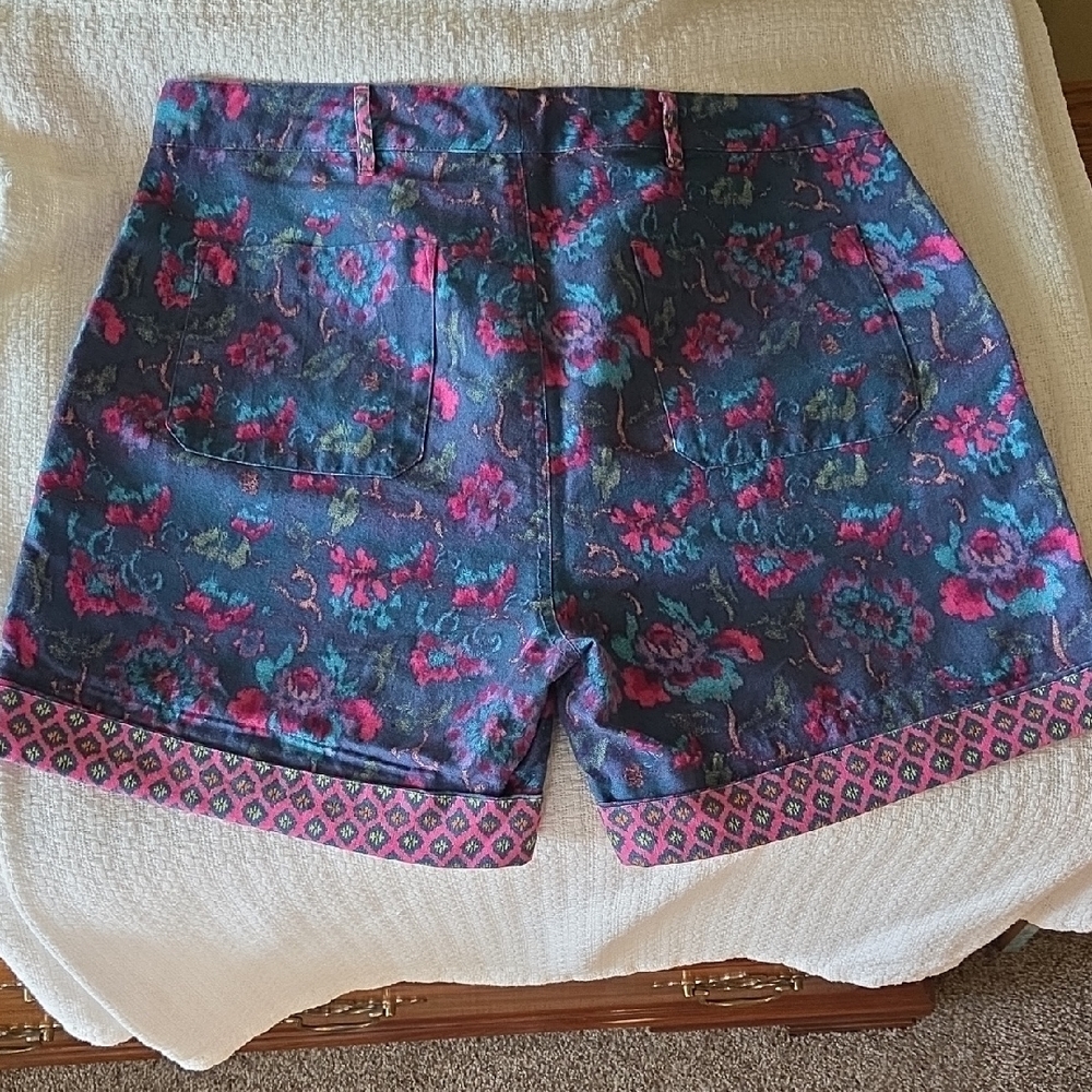 Sundance Women's Floral Cargo Shorts - Blue and Pink - Picture 3 of 5